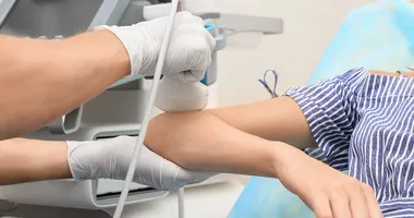 Ultralydscanning av albue.